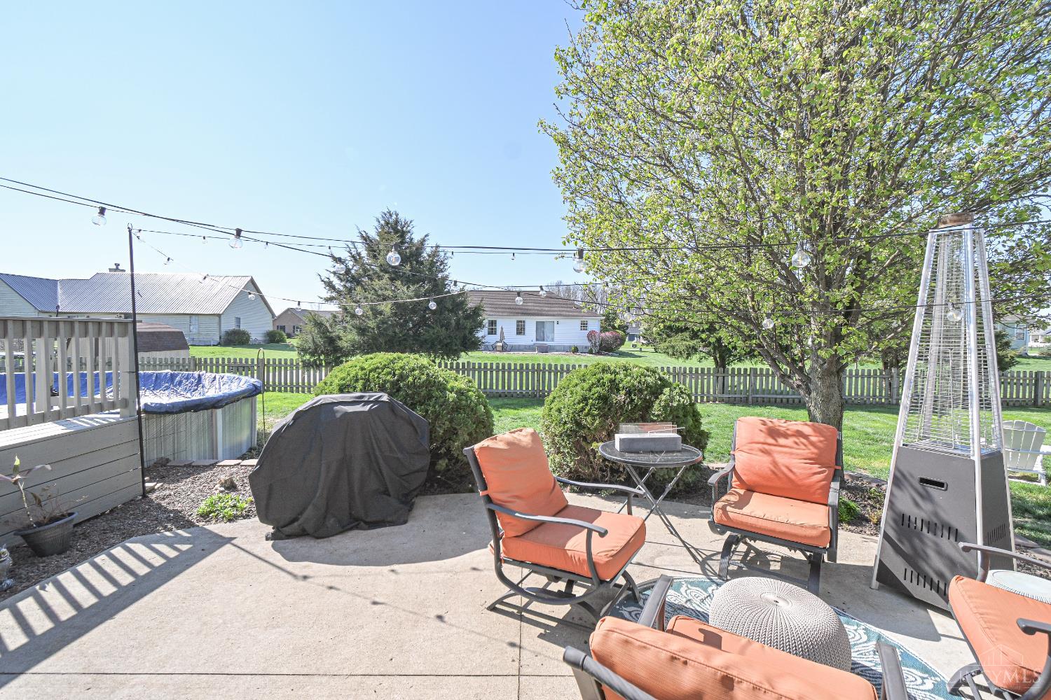 8122 Catfish Court