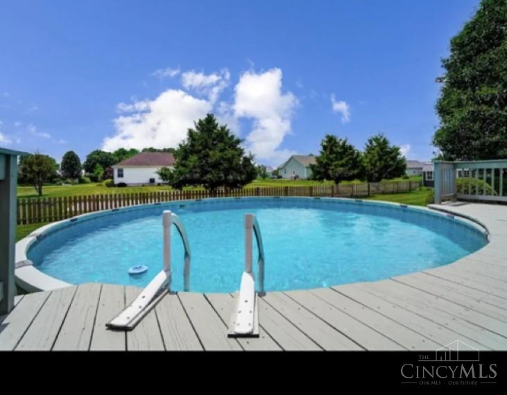 8122 Catfish Court