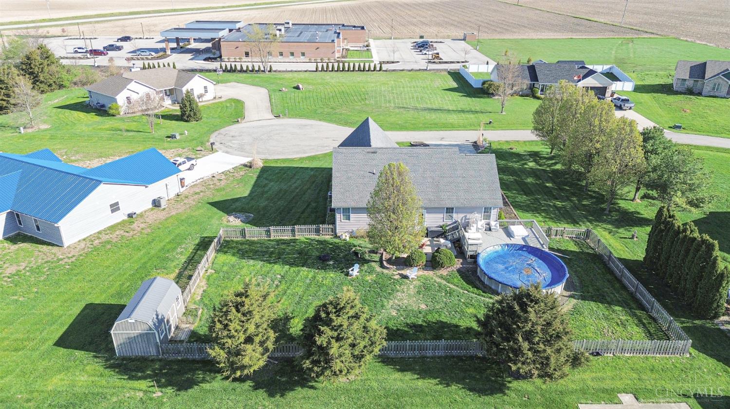 8122 Catfish Court