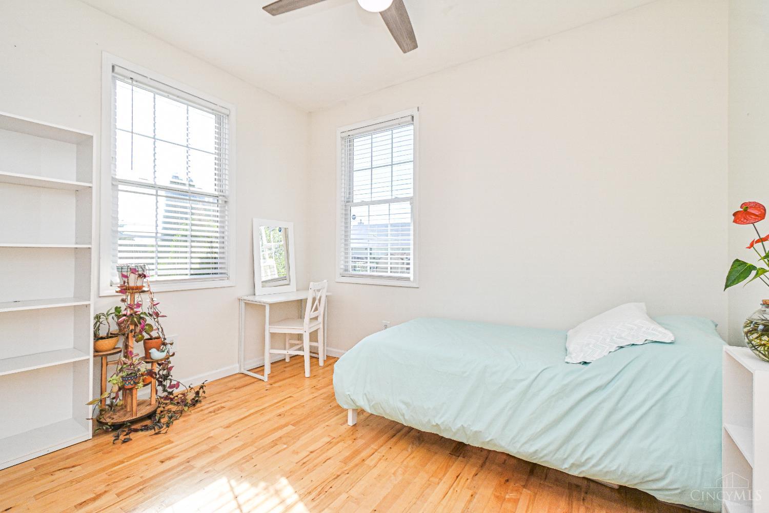 8122 Catfish Court