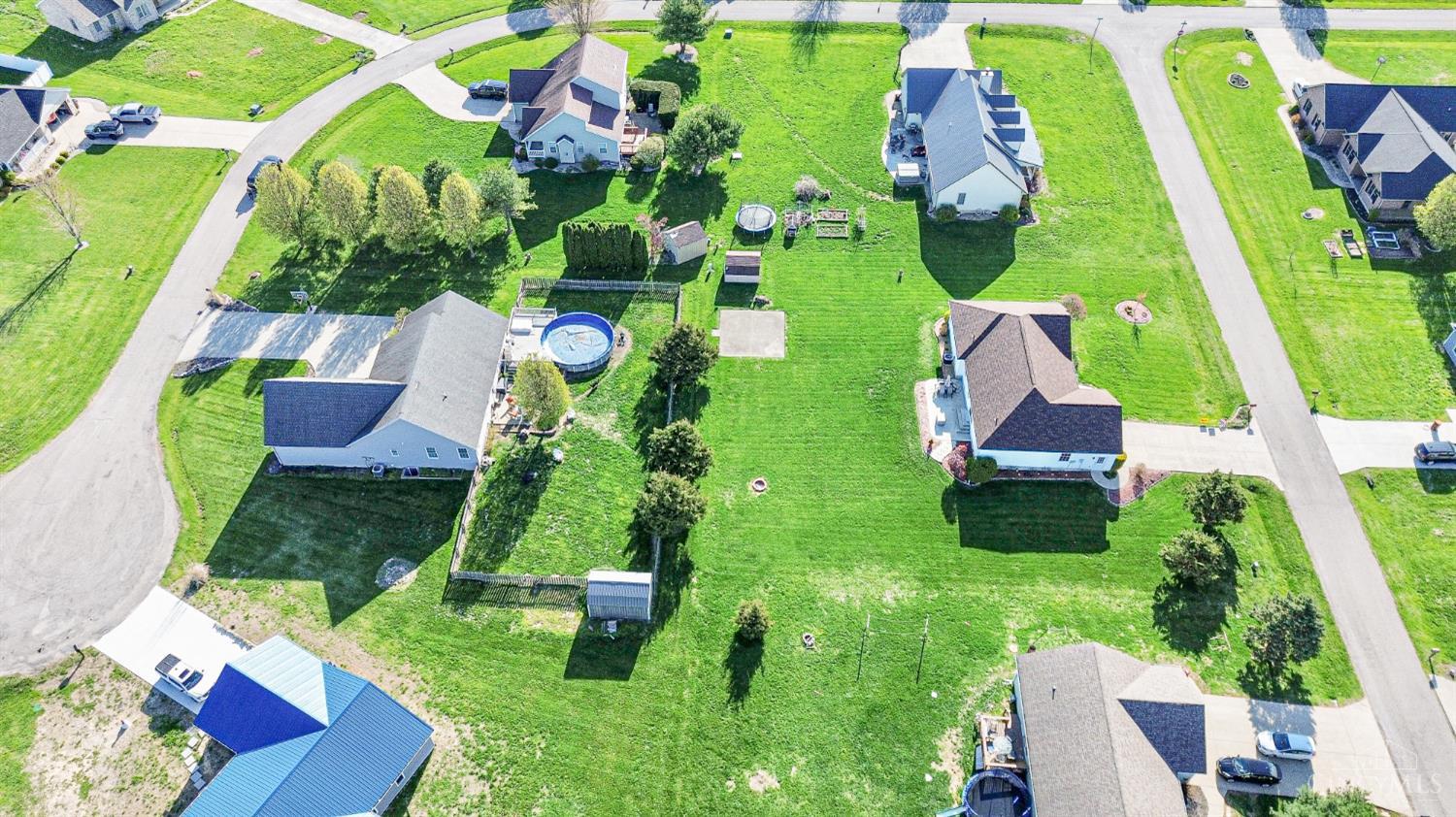 8122 Catfish Court