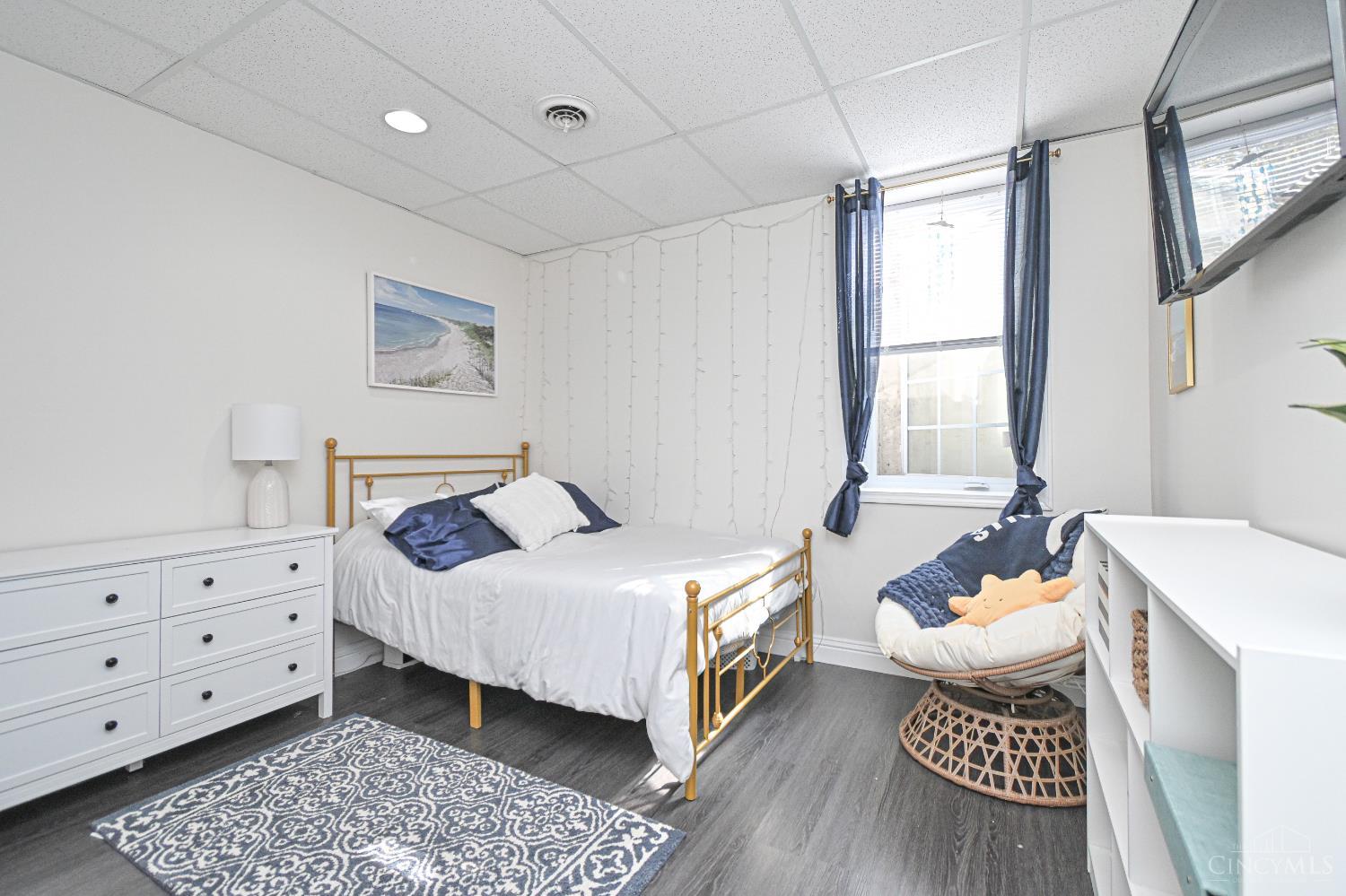 8122 Catfish Court