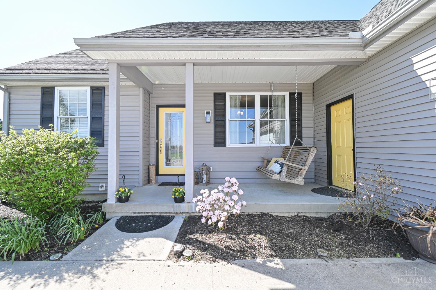 8122 Catfish Court