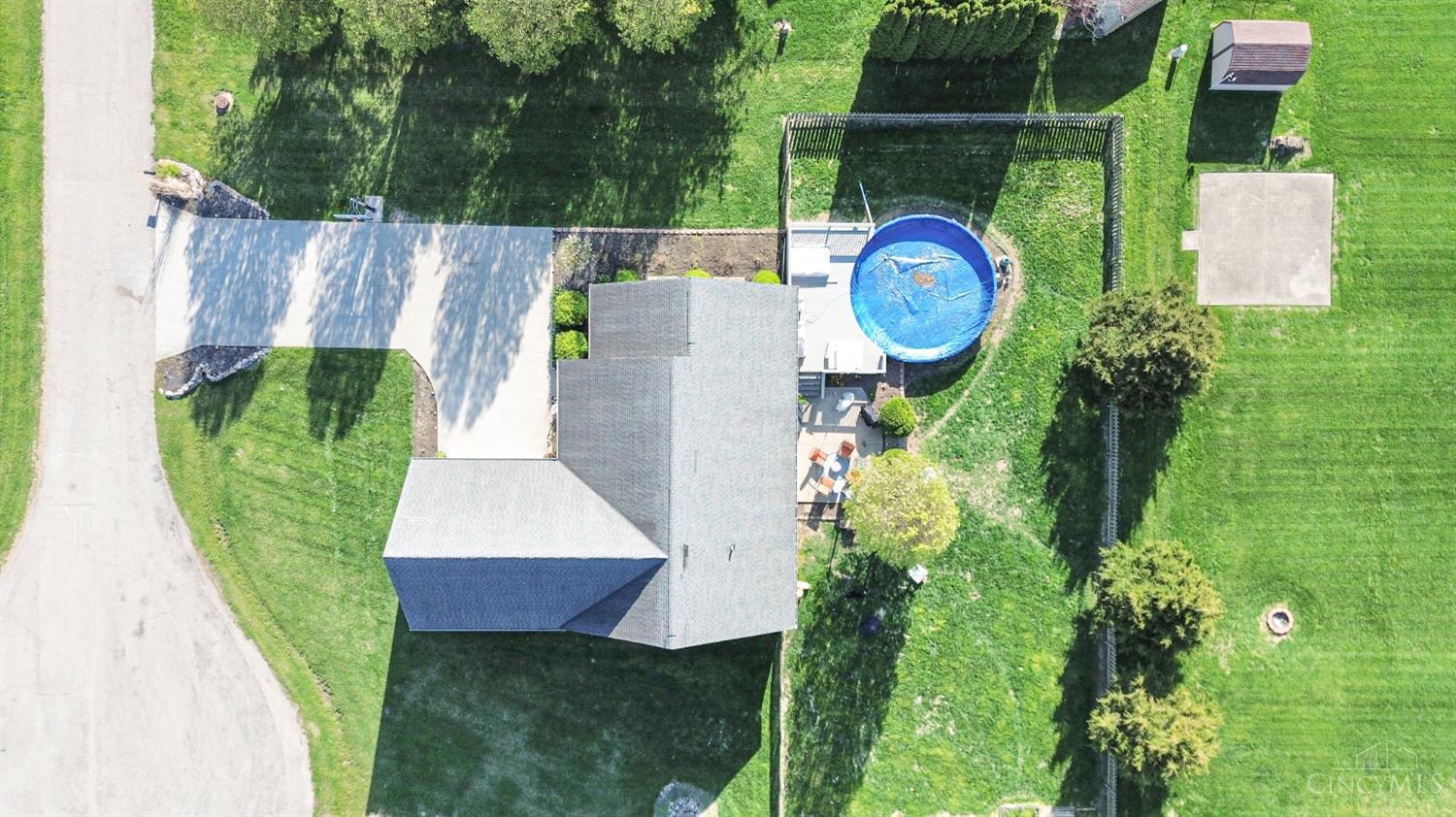 8122 Catfish Court
