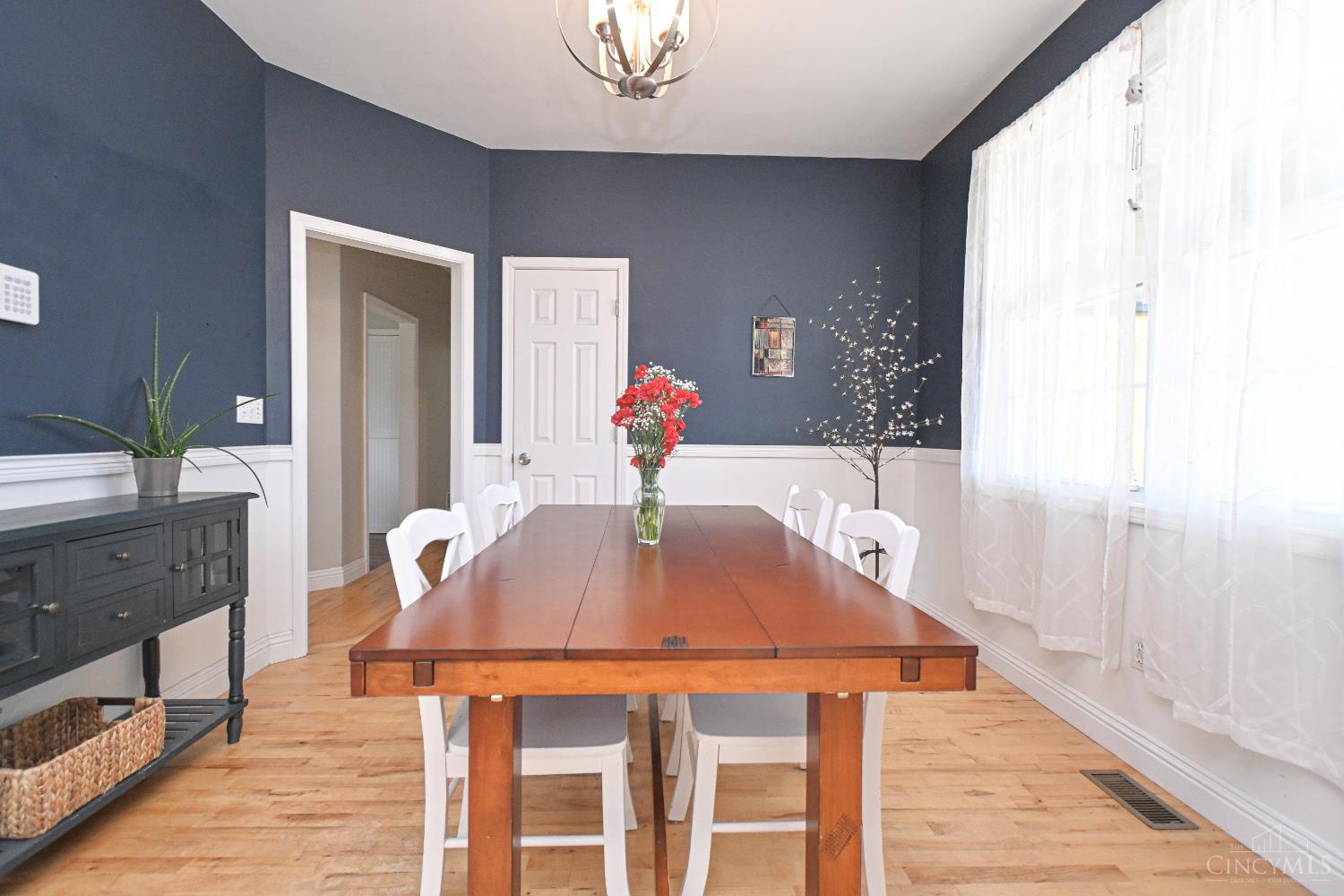 8122 Catfish Court