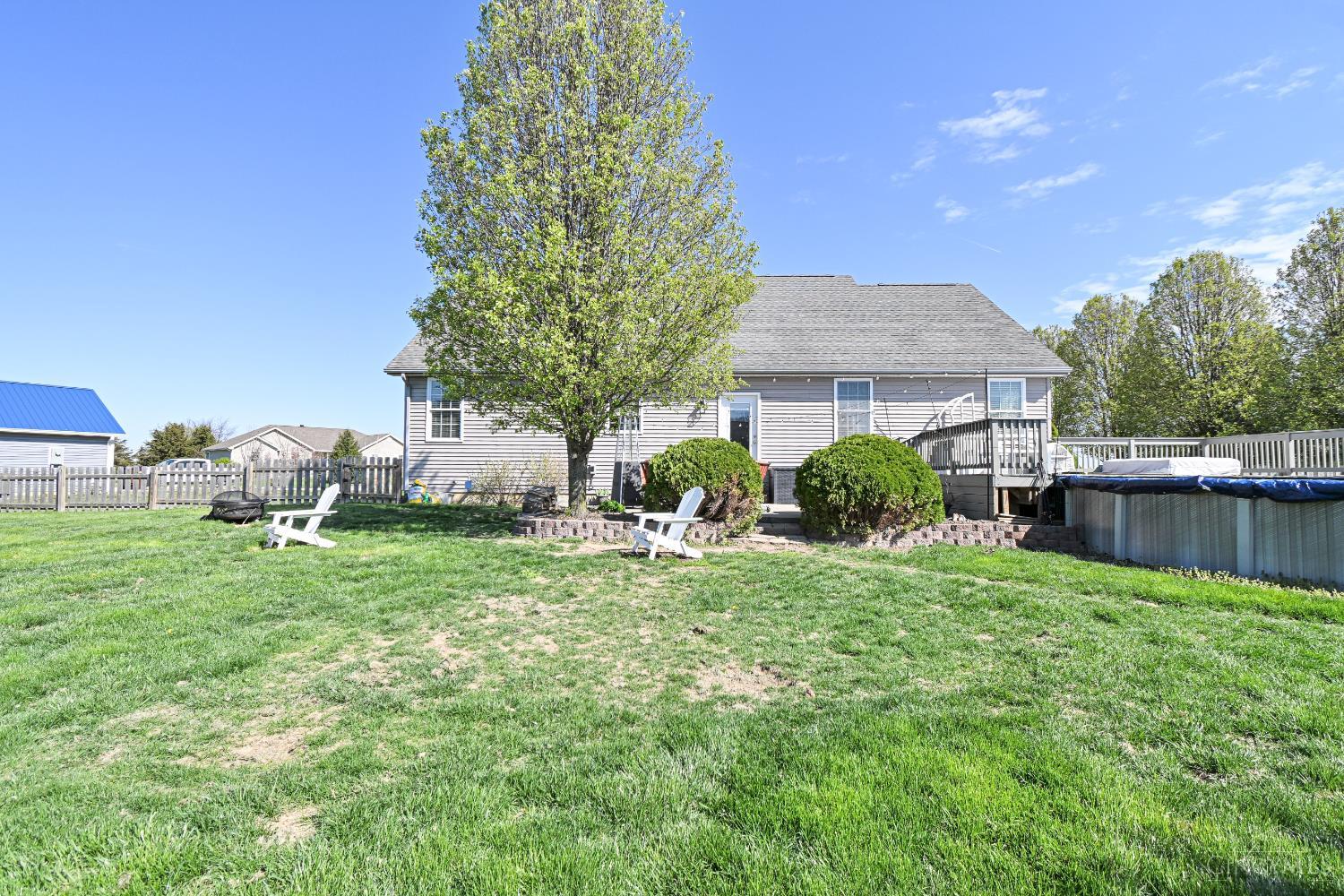 8122 Catfish Court