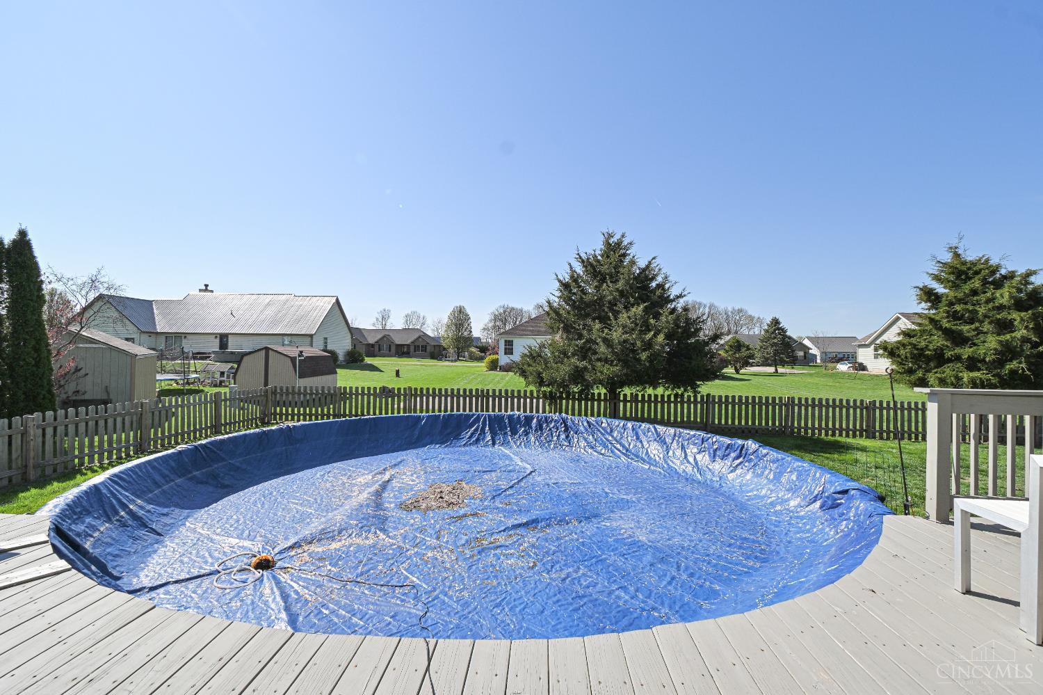 8122 Catfish Court