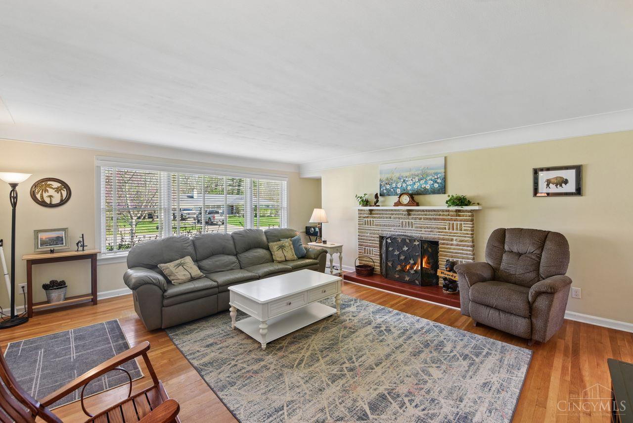 1075 Nimitz Lane