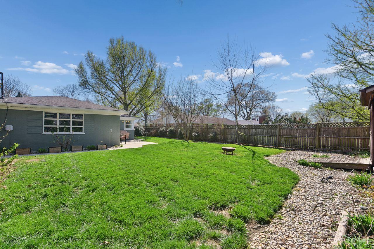 1075 Nimitz Lane