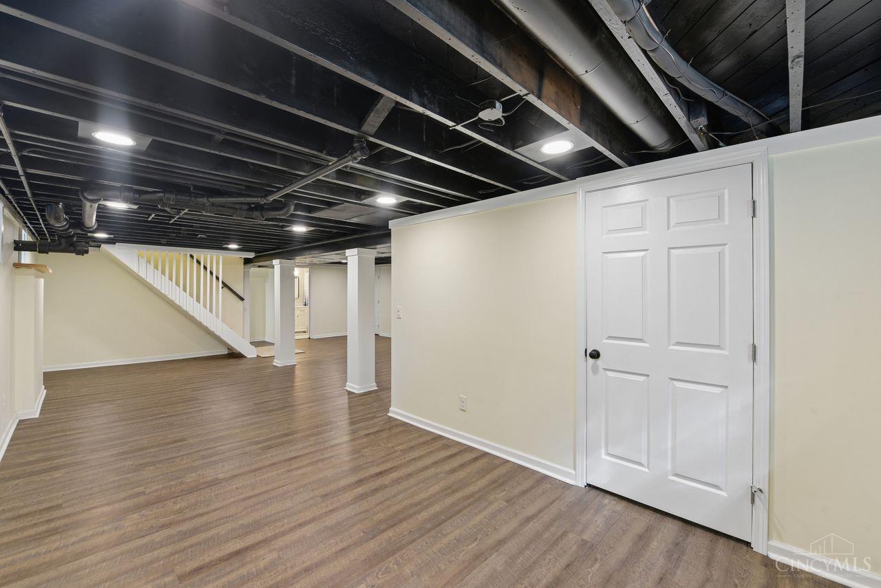 1075 Nimitz Lane