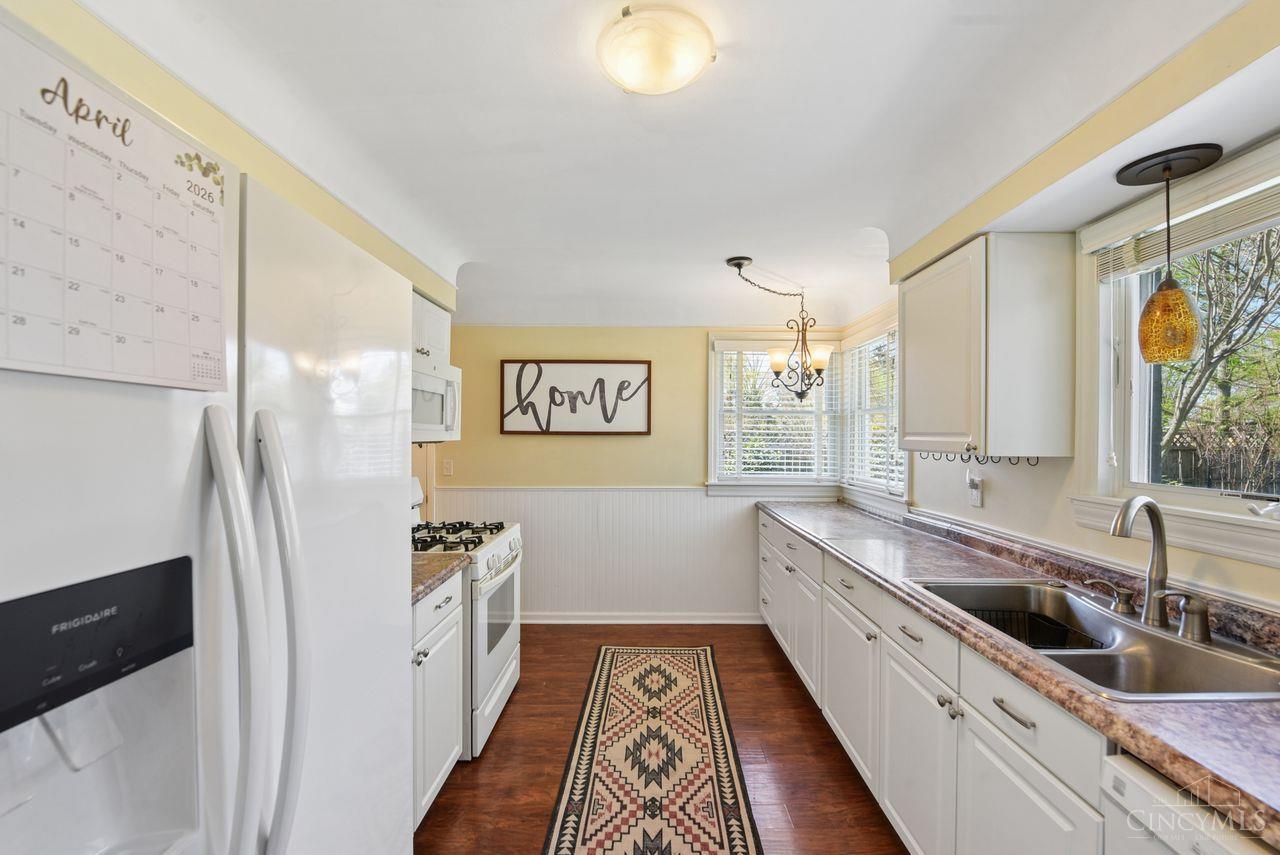 1075 Nimitz Lane