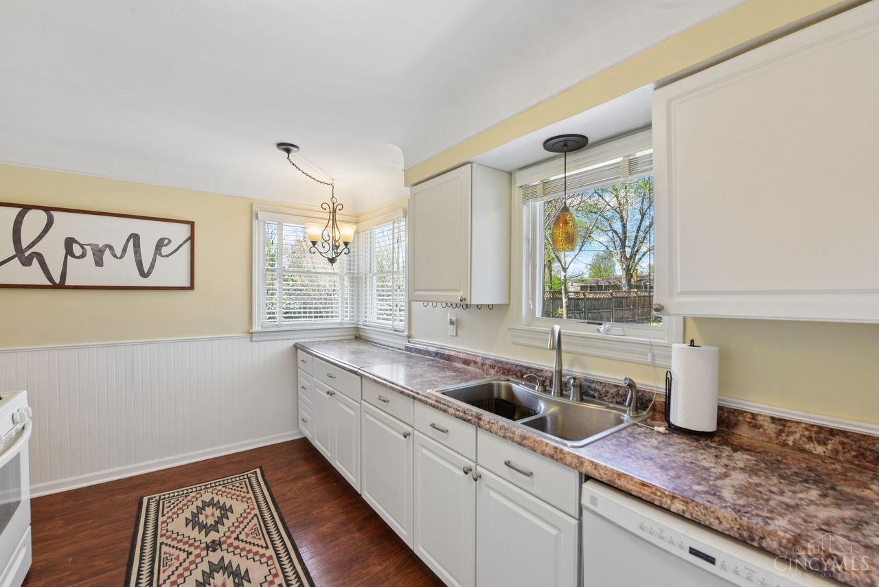 1075 Nimitz Lane