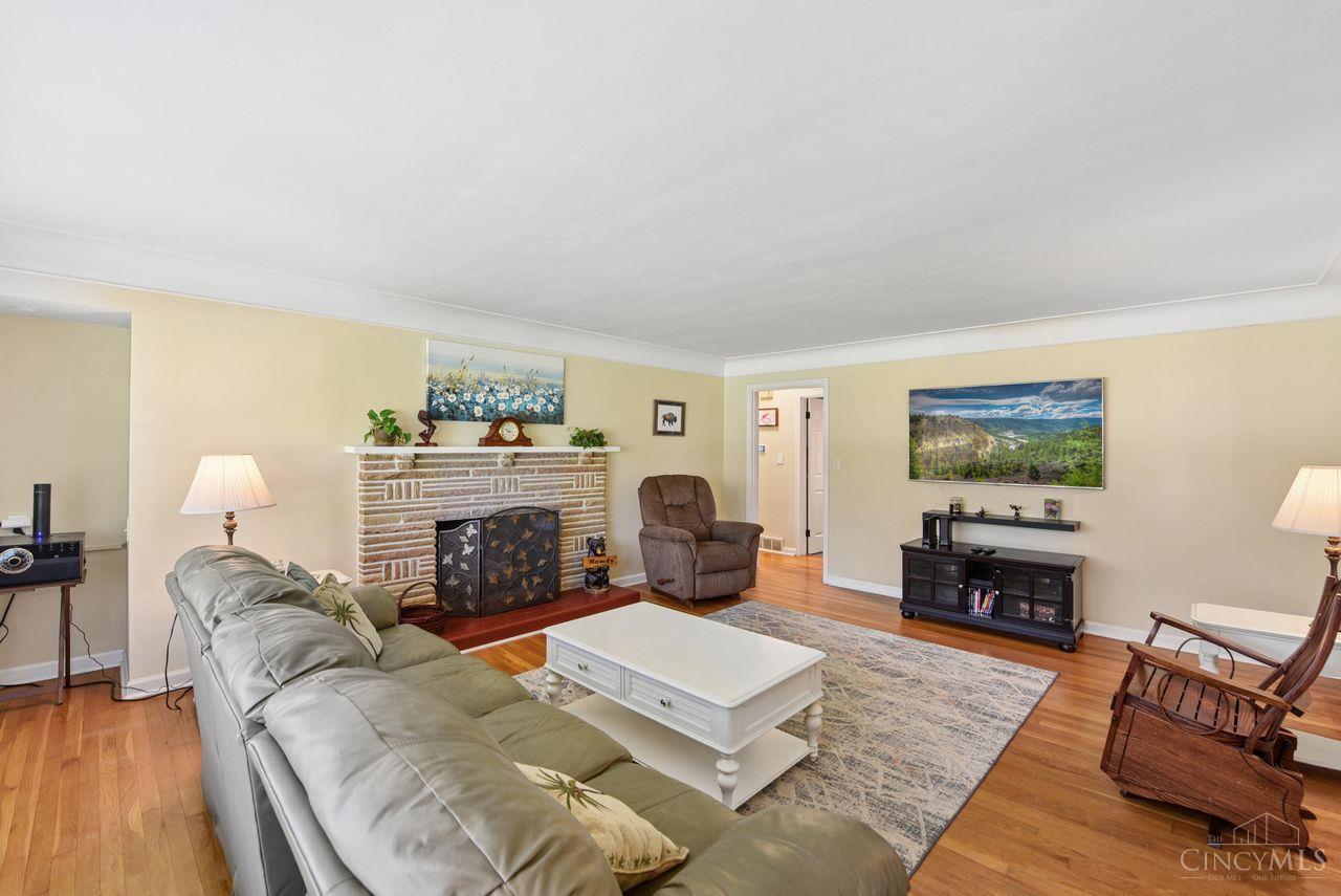 1075 Nimitz Lane