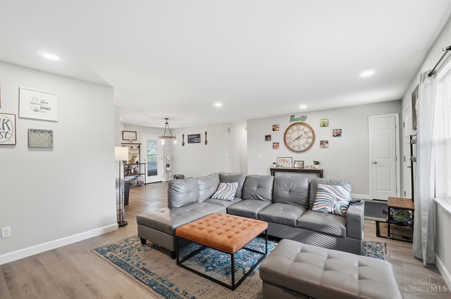5211 Spechtview Drive