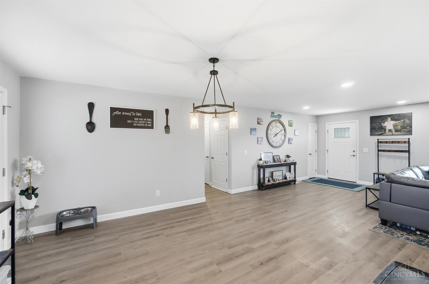5211 Spechtview Drive
