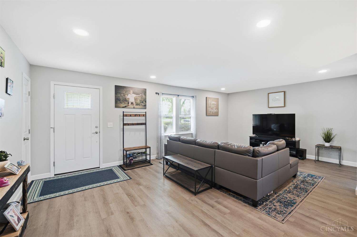 5211 Spechtview Drive