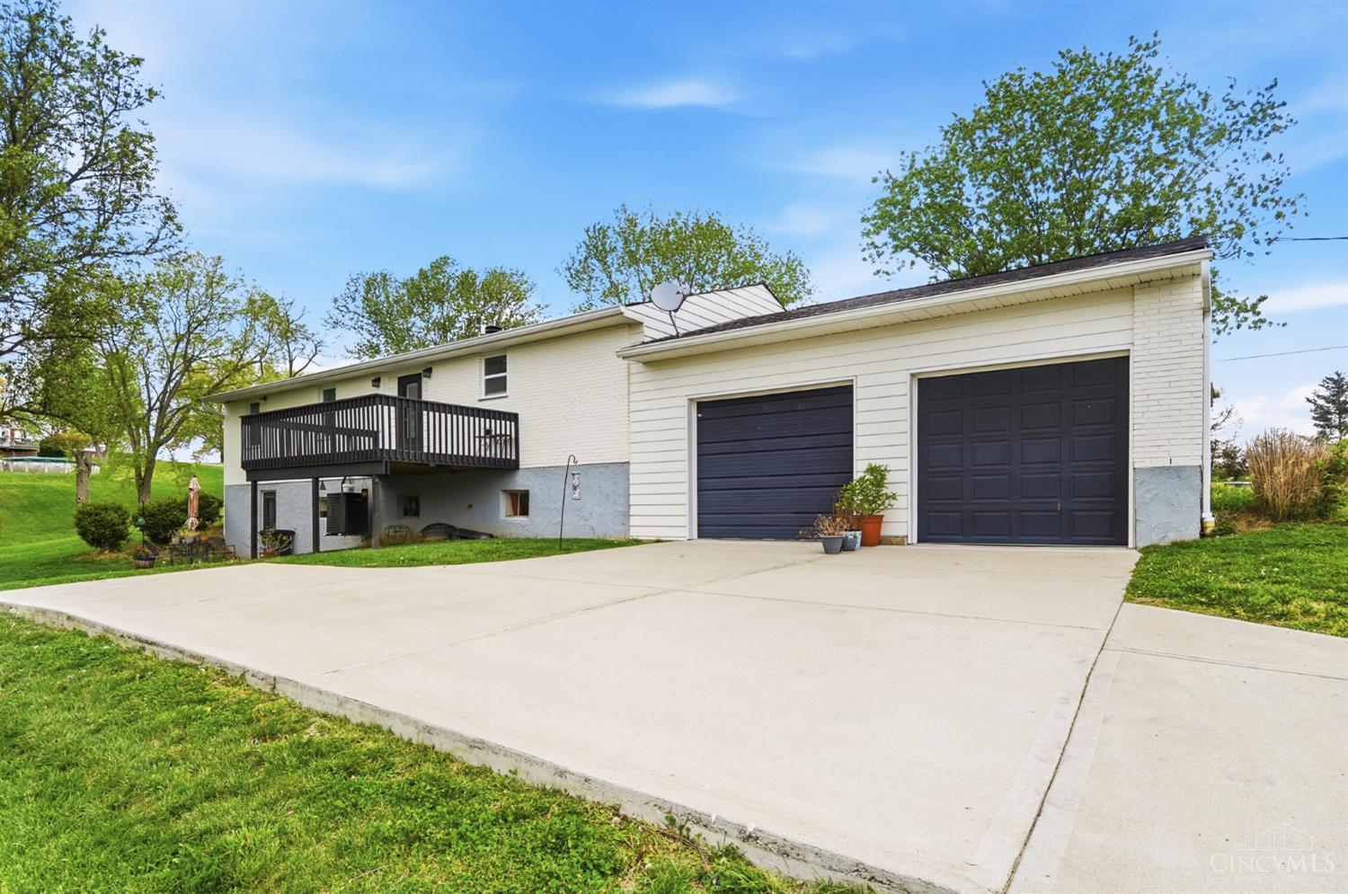 5211 Spechtview Drive