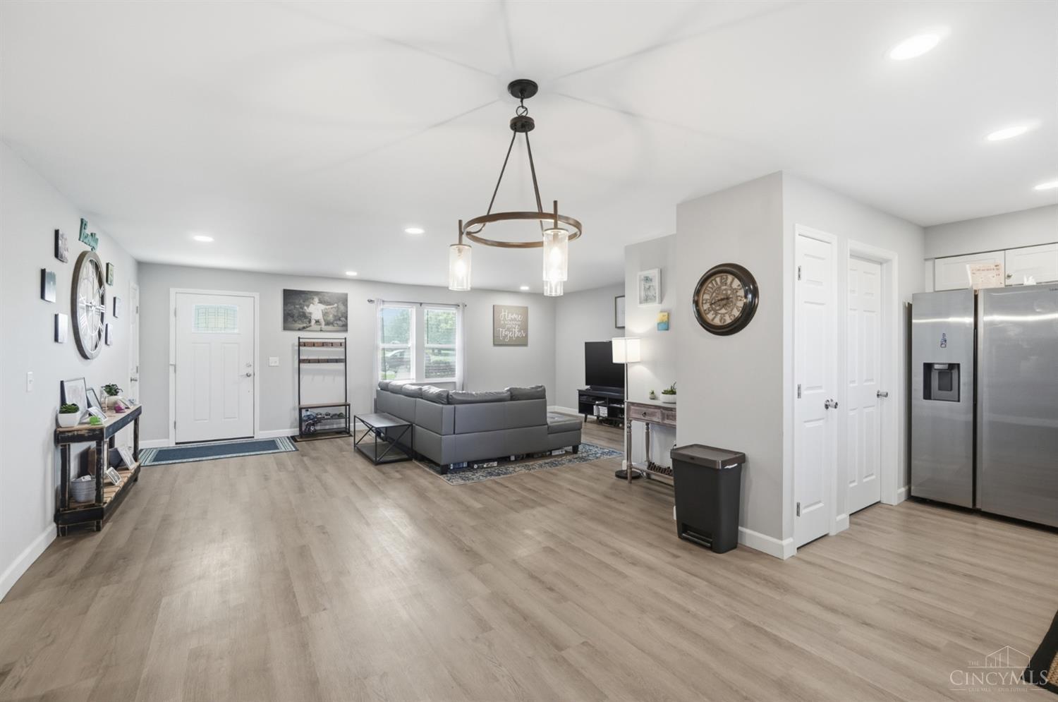5211 Spechtview Drive