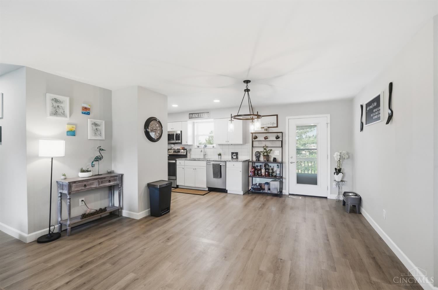 5211 Spechtview Drive