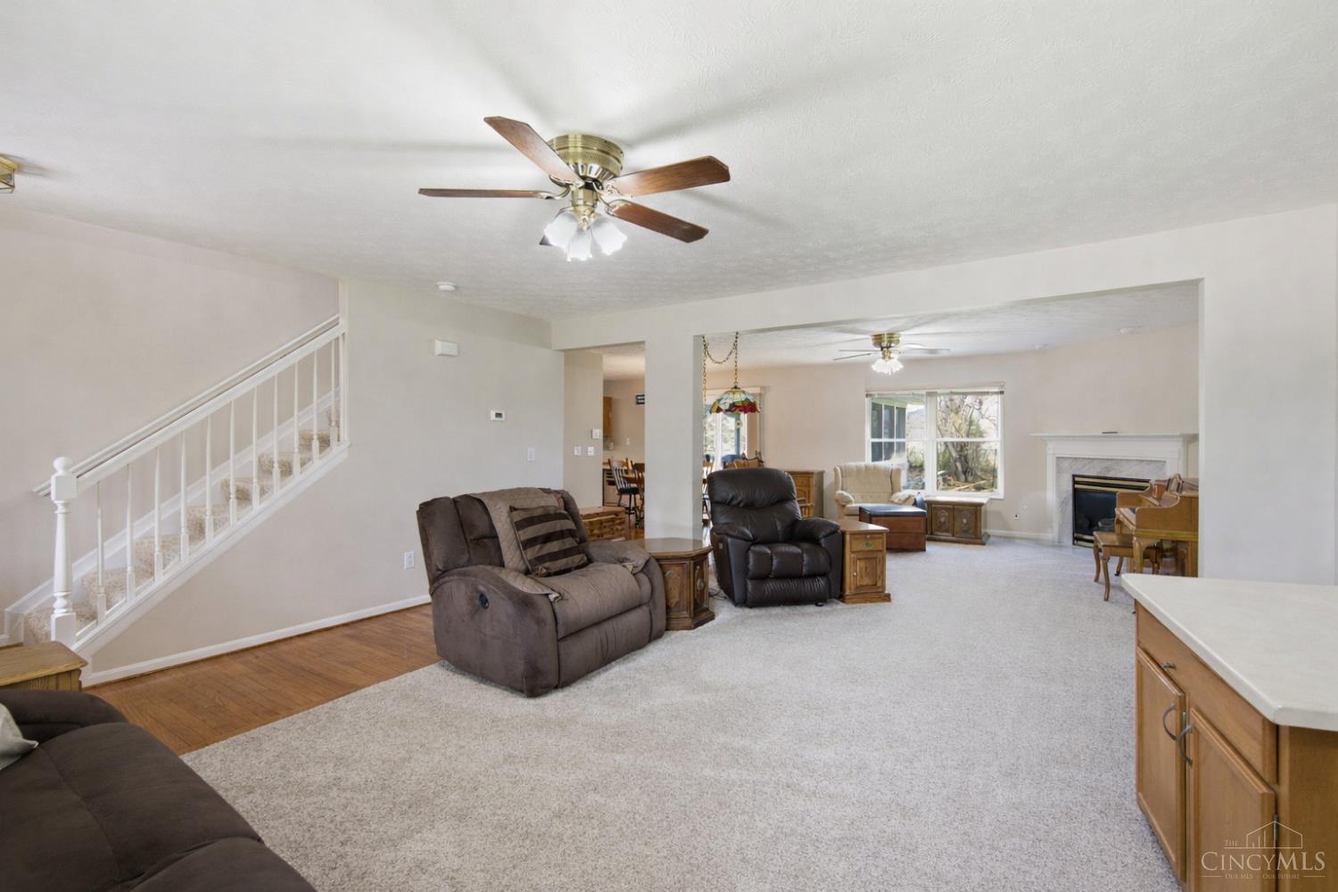 8080 Kings Court
