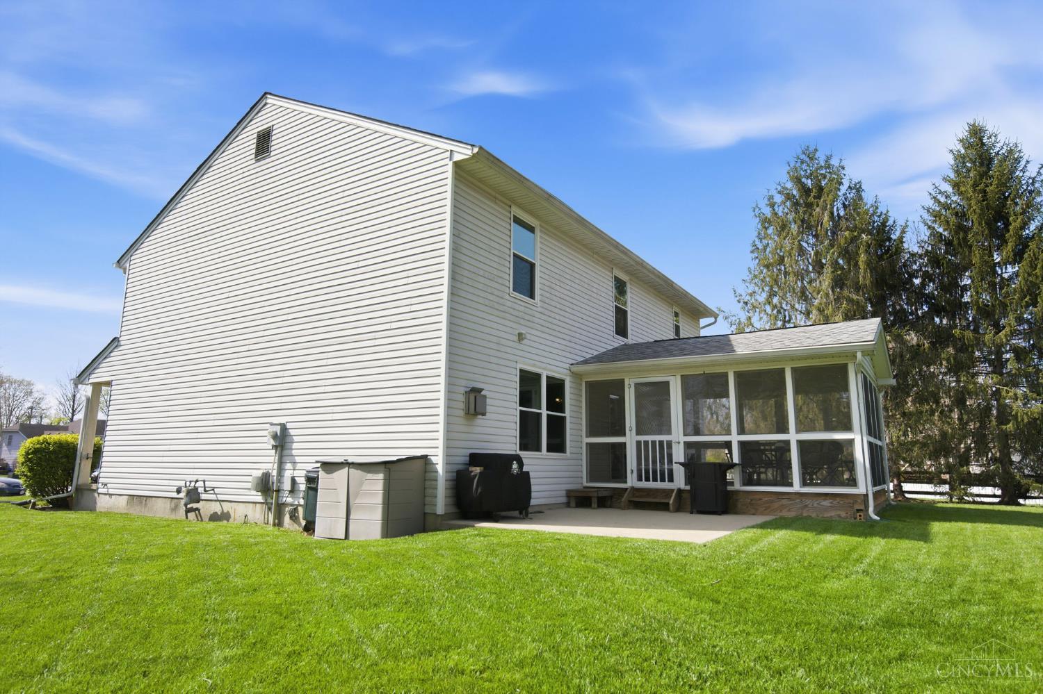 8080 Kings Court