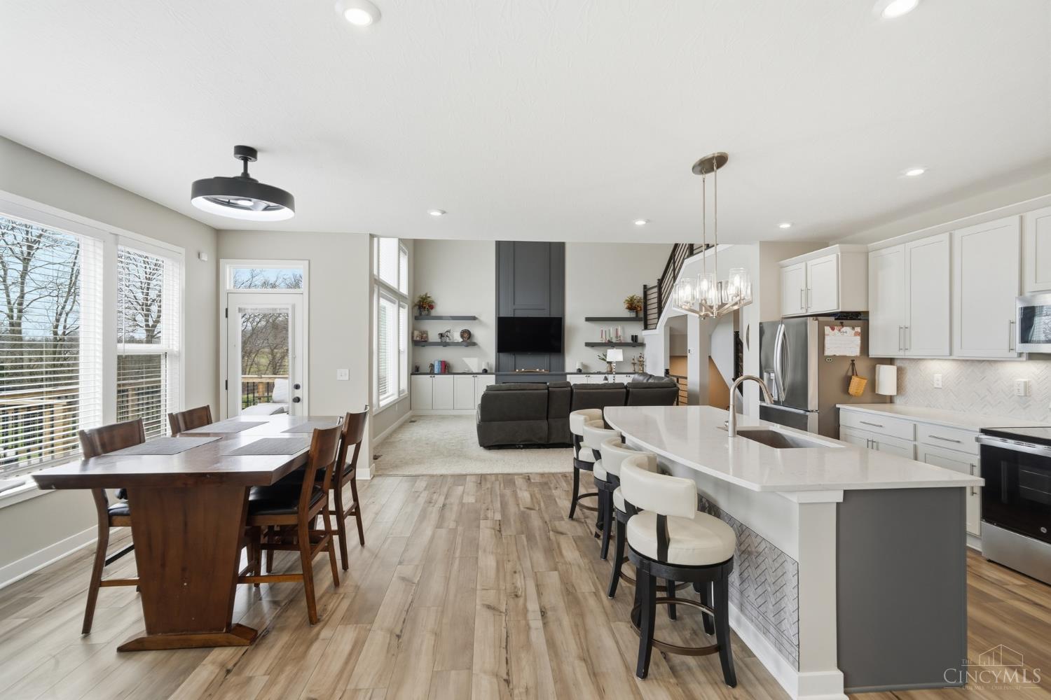 1261 Trailhead Place