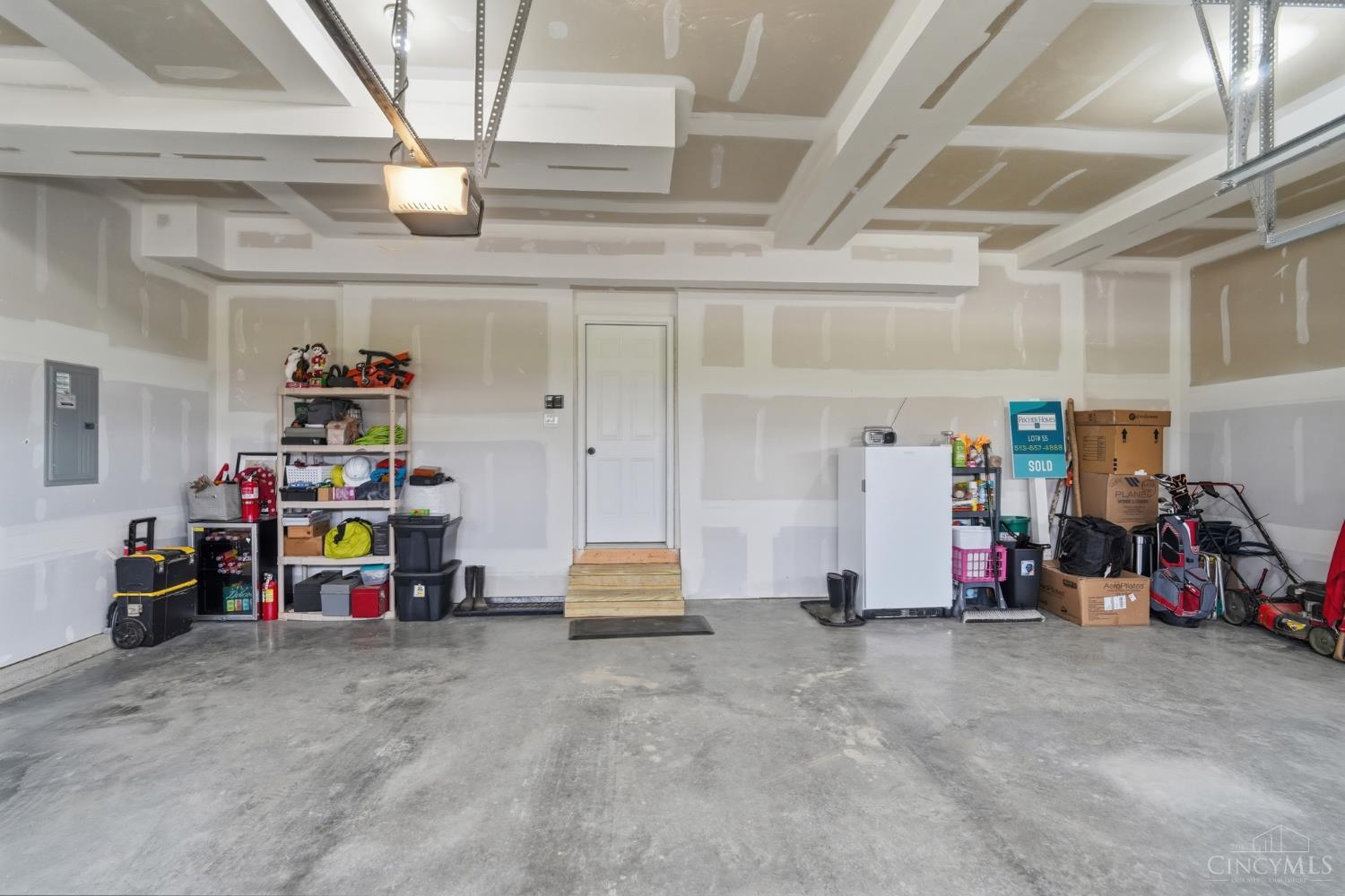 1261 Trailhead Place