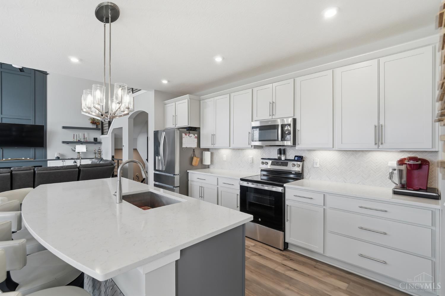 1261 Trailhead Place