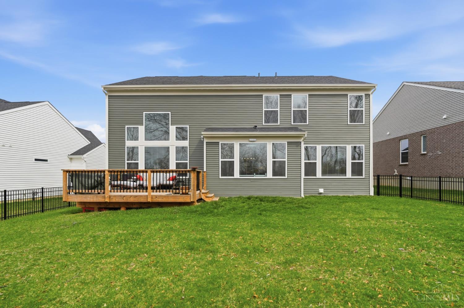1261 Trailhead Place