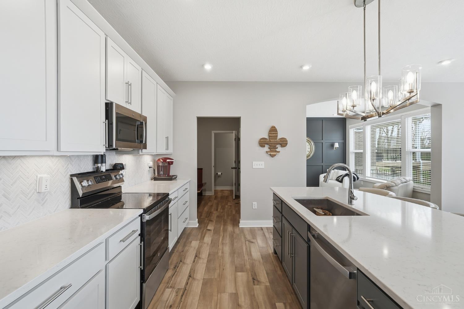 1261 Trailhead Place