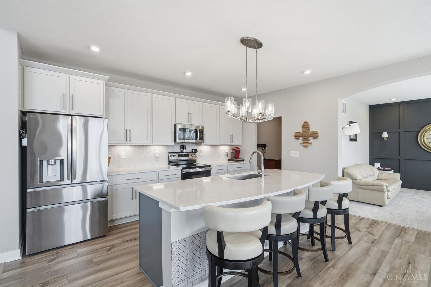 1261 Trailhead Place