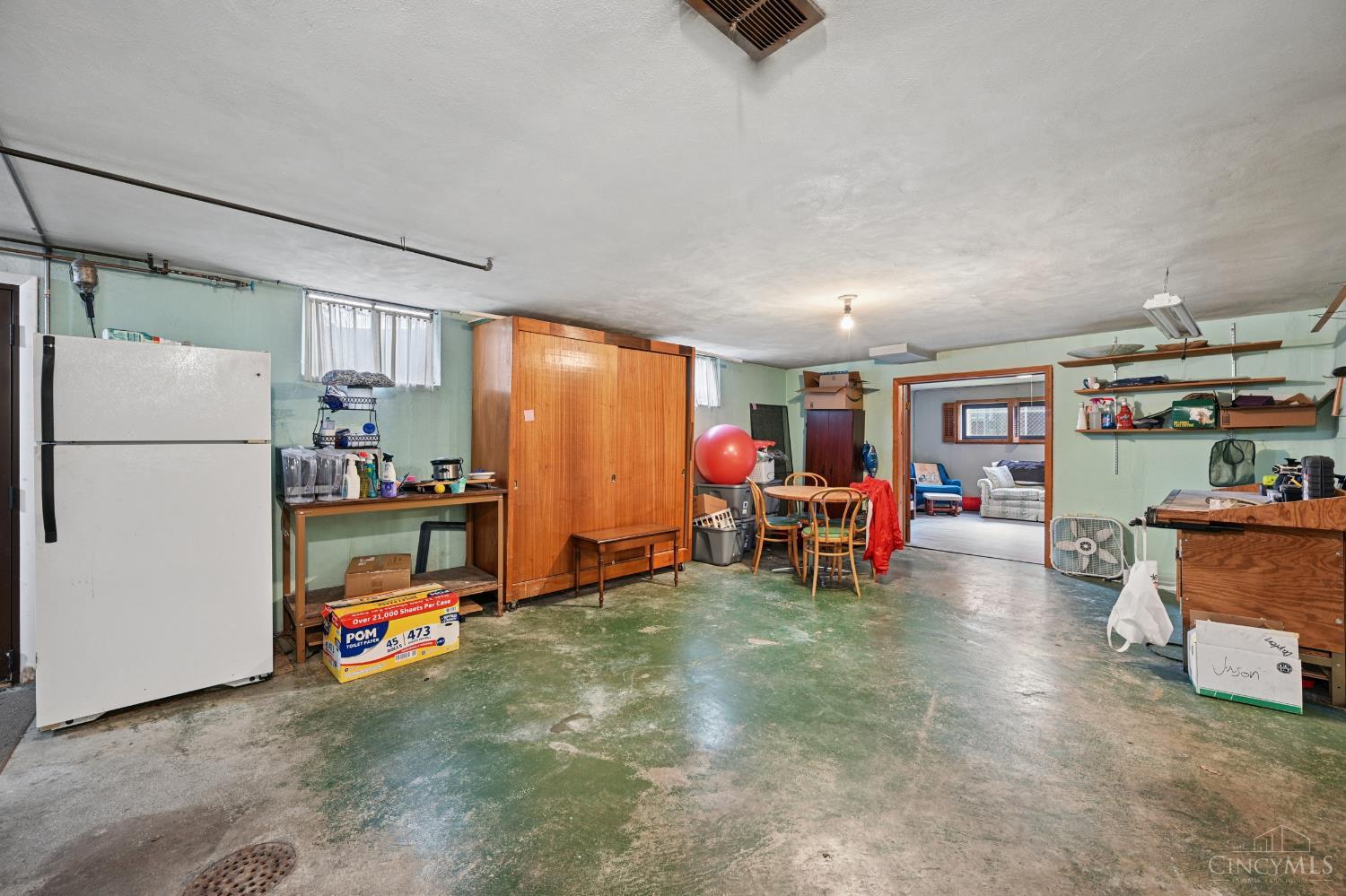 5577 Sunnywoods Lane