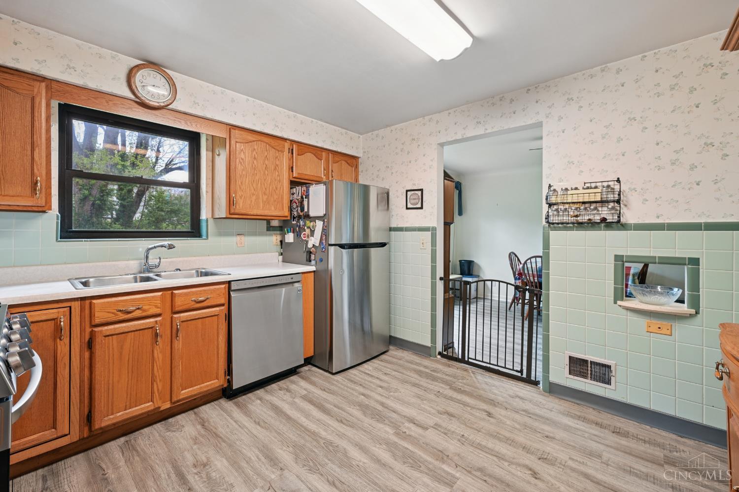 5577 Sunnywoods Lane