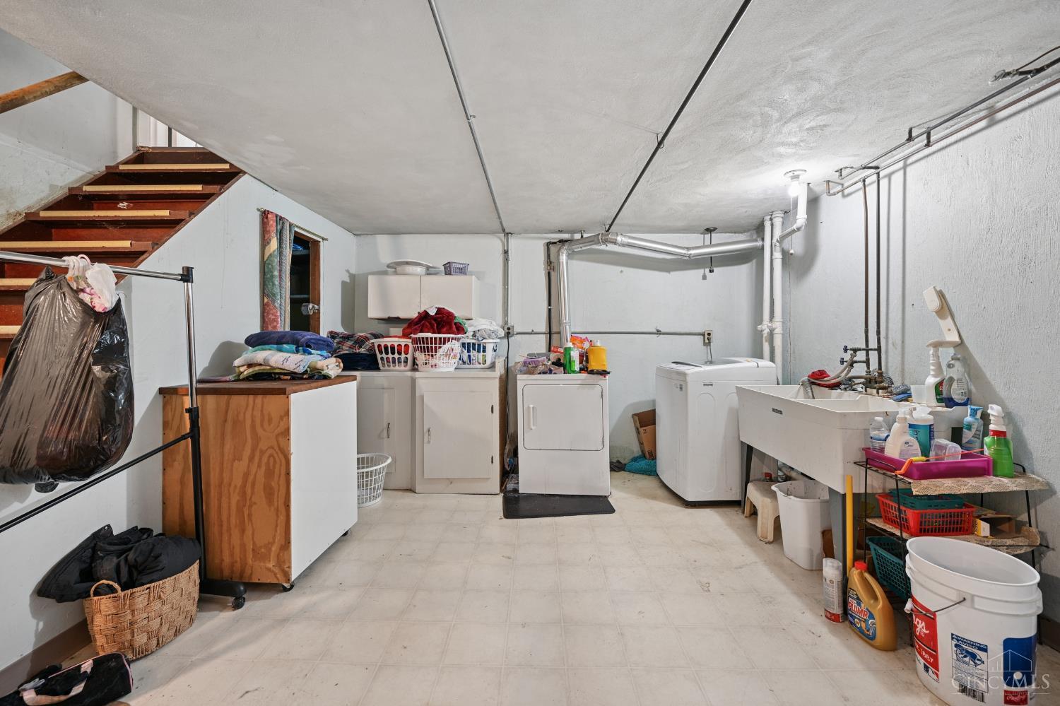 5577 Sunnywoods Lane