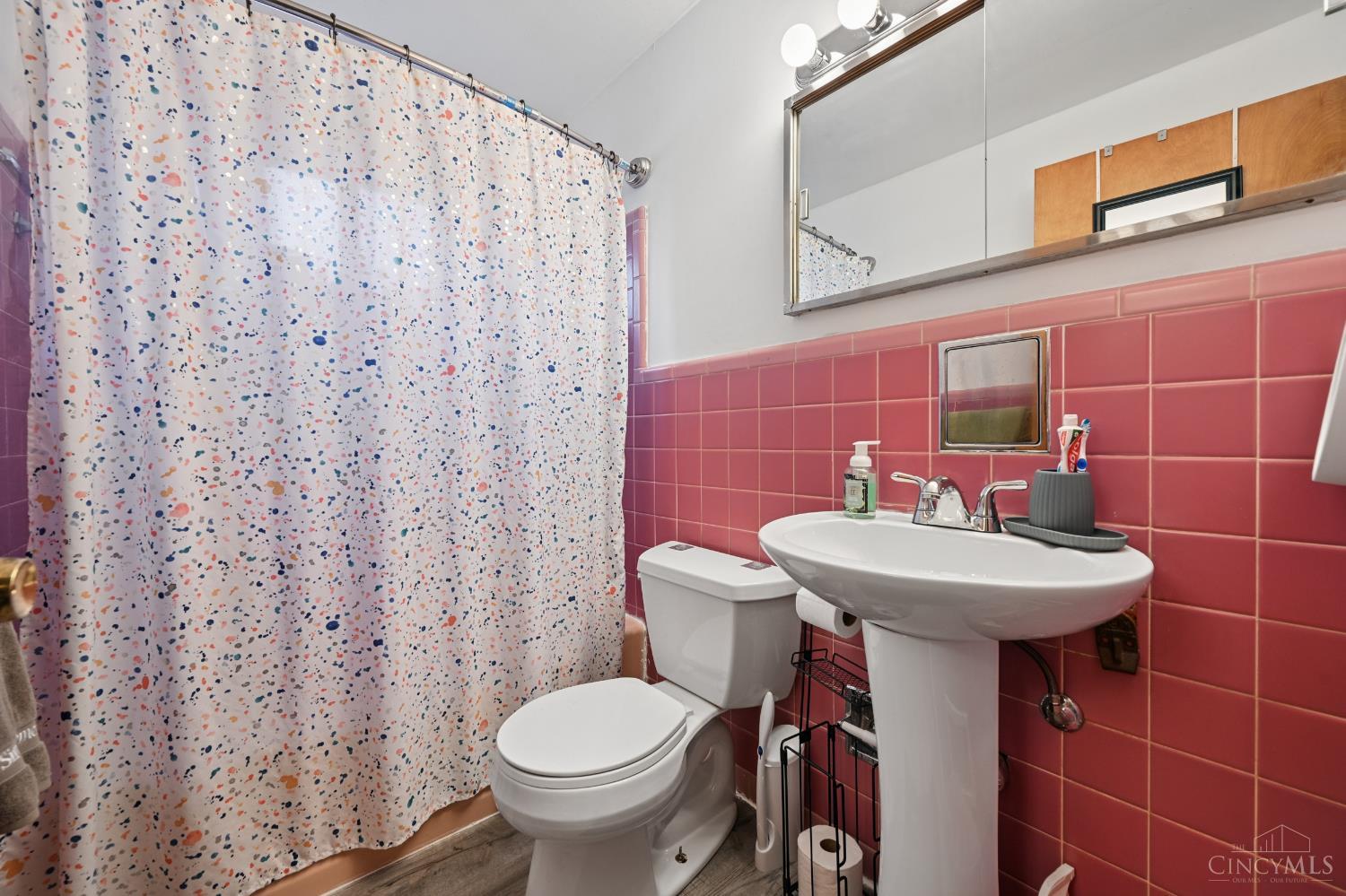 5577 Sunnywoods Lane