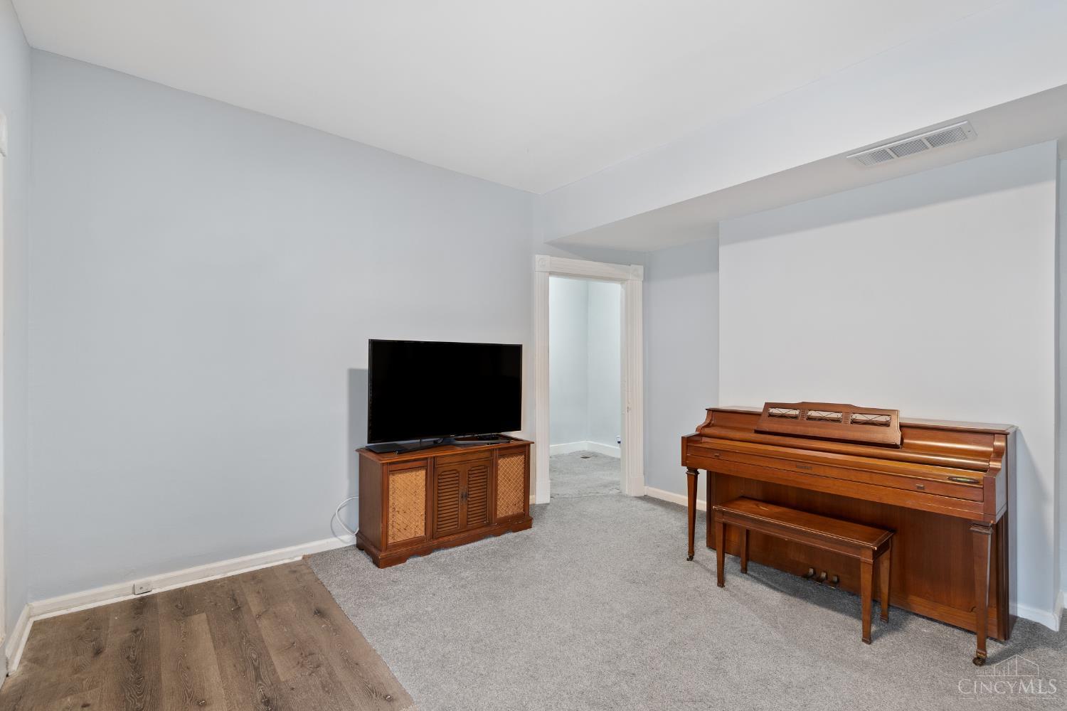 106 Township Avenue
