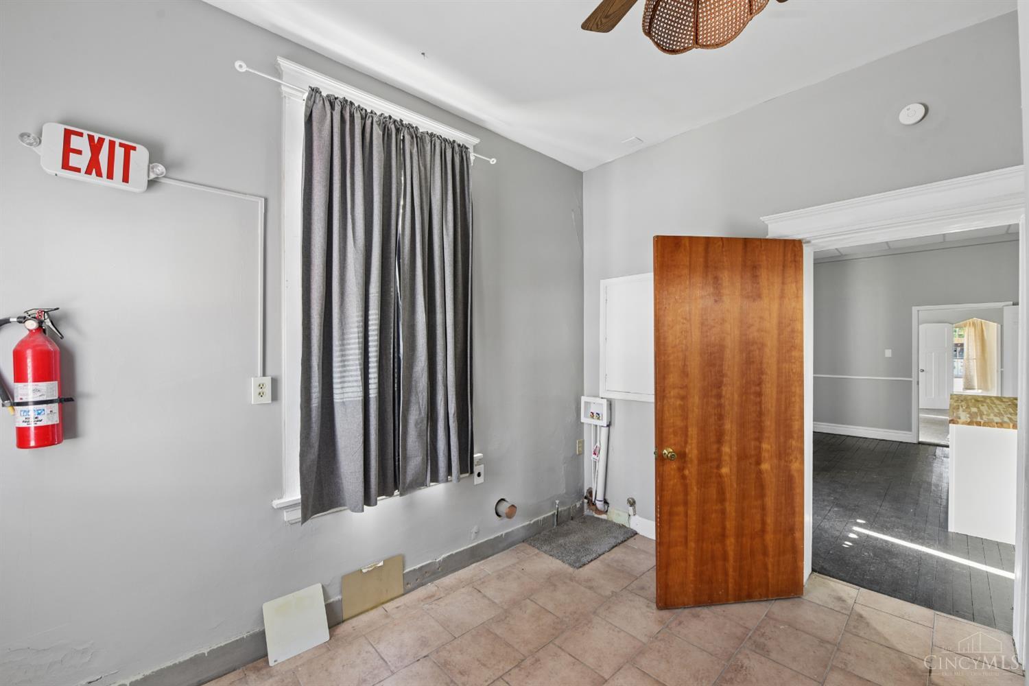 1712 Queen City Avenue