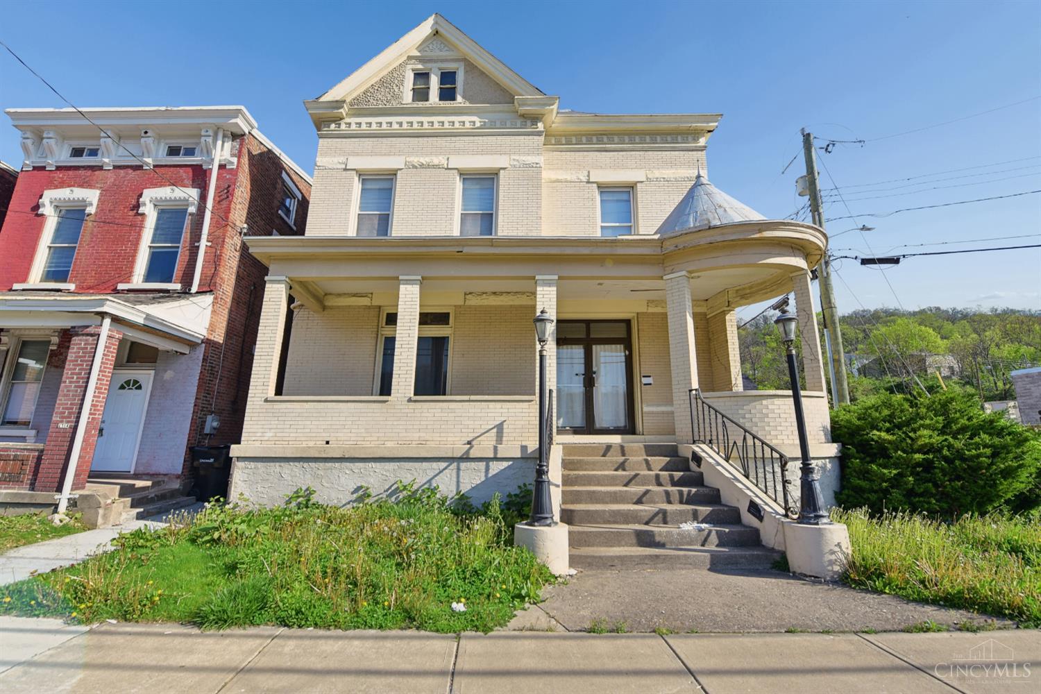 1712 Queen City Avenue