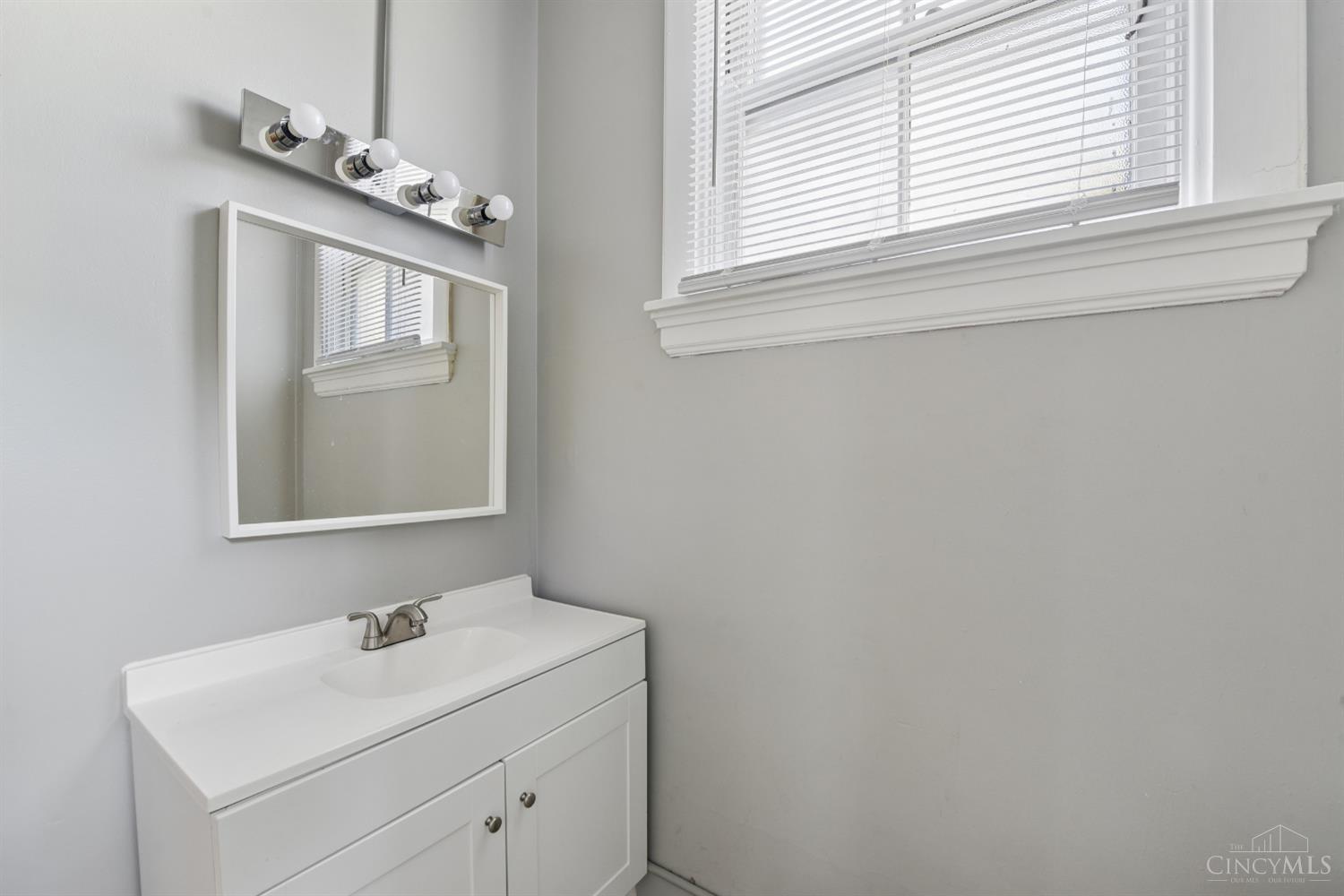 1712 Queen City Avenue