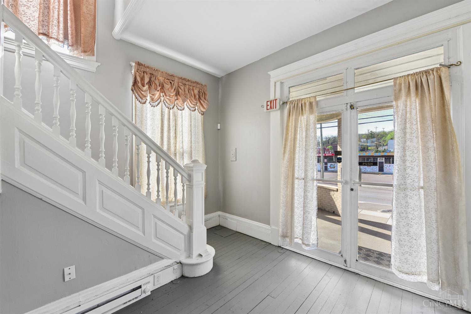 1712 Queen City Avenue