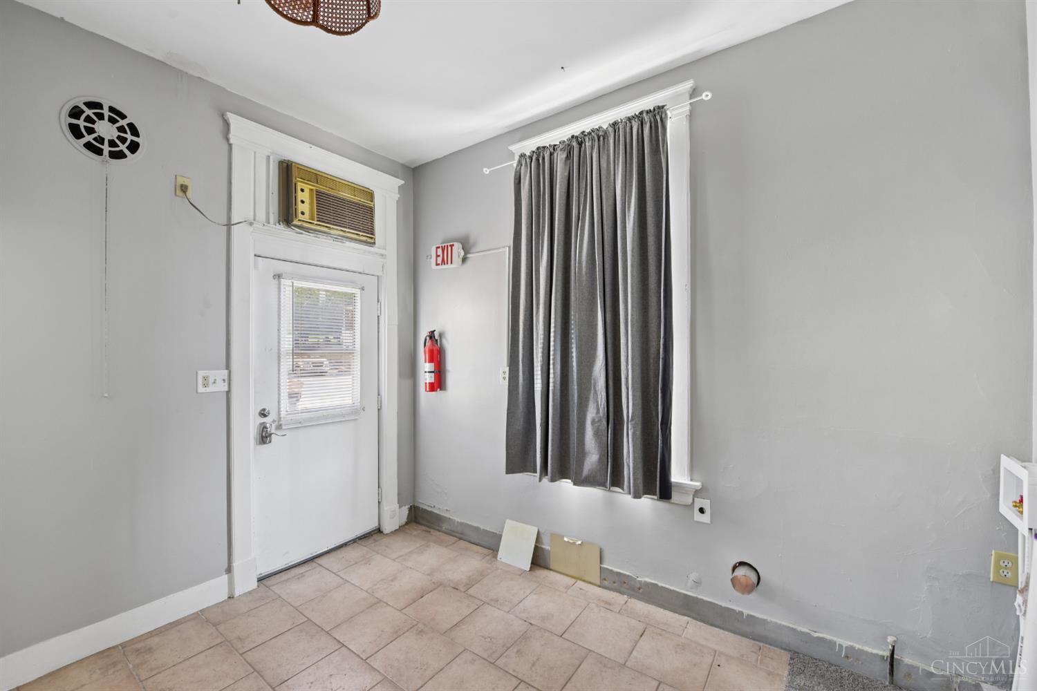 1712 Queen City Avenue