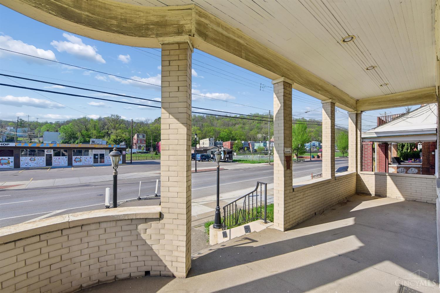 1712 Queen City Avenue