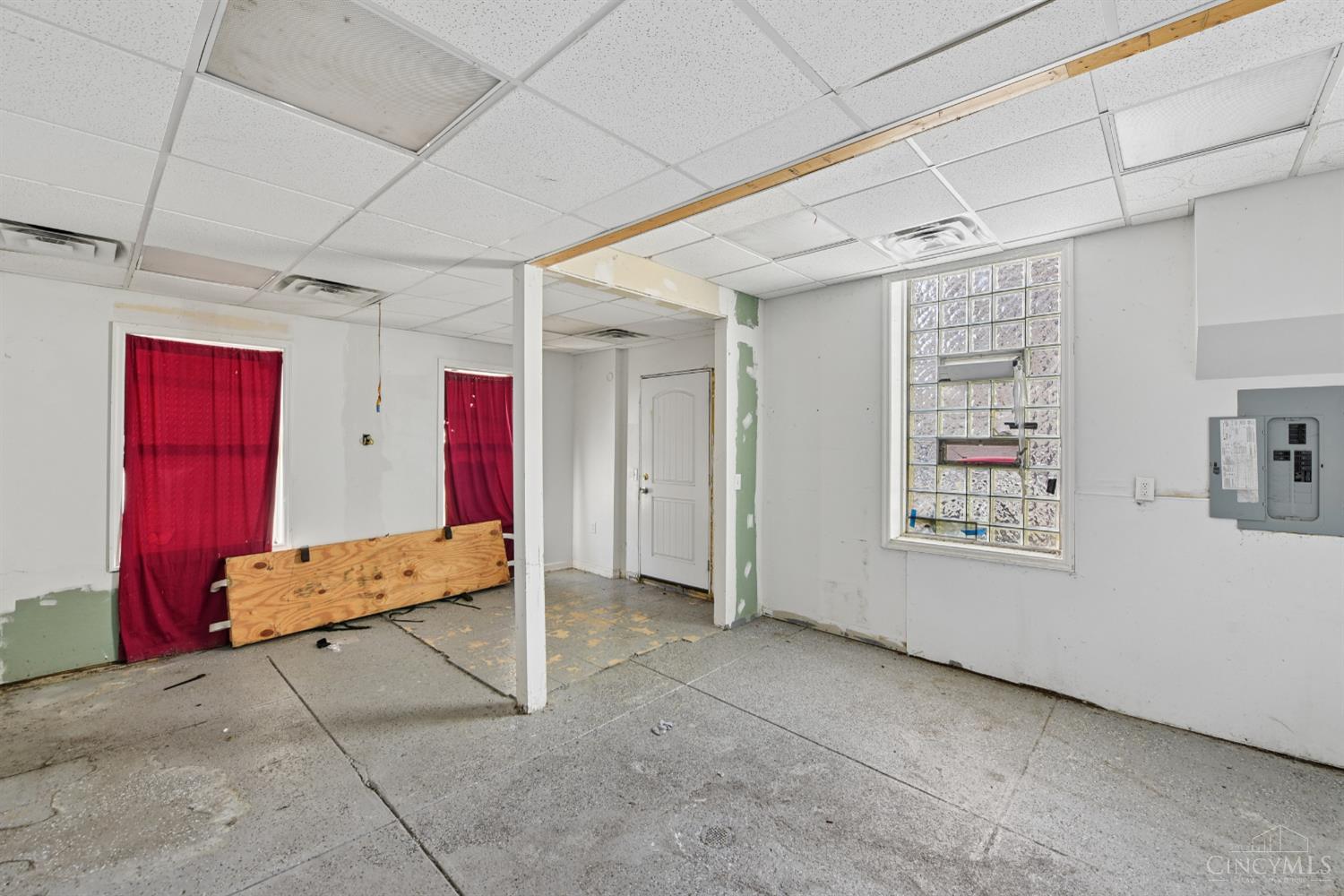 1712 Queen City Avenue