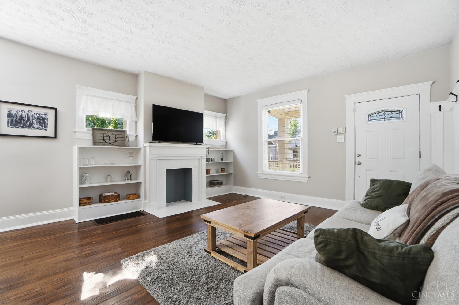 5706 Adelphi Street