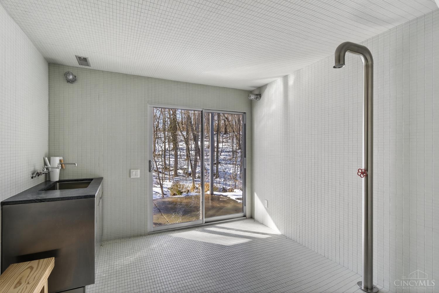 8425 Kugler Mill Road