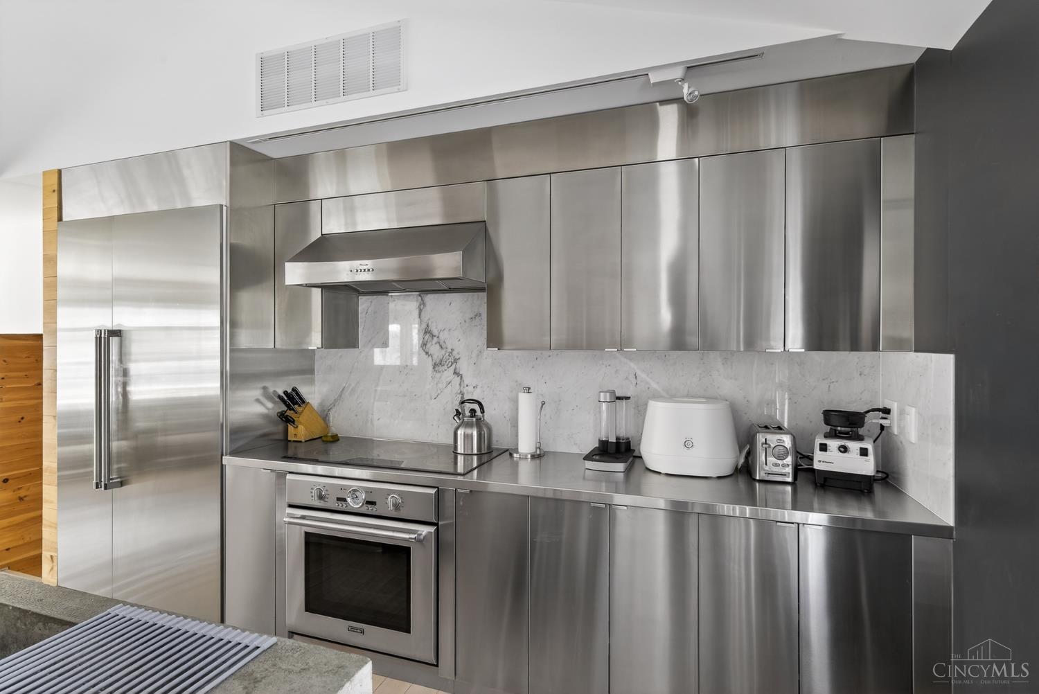 8425 Kugler Mill Road