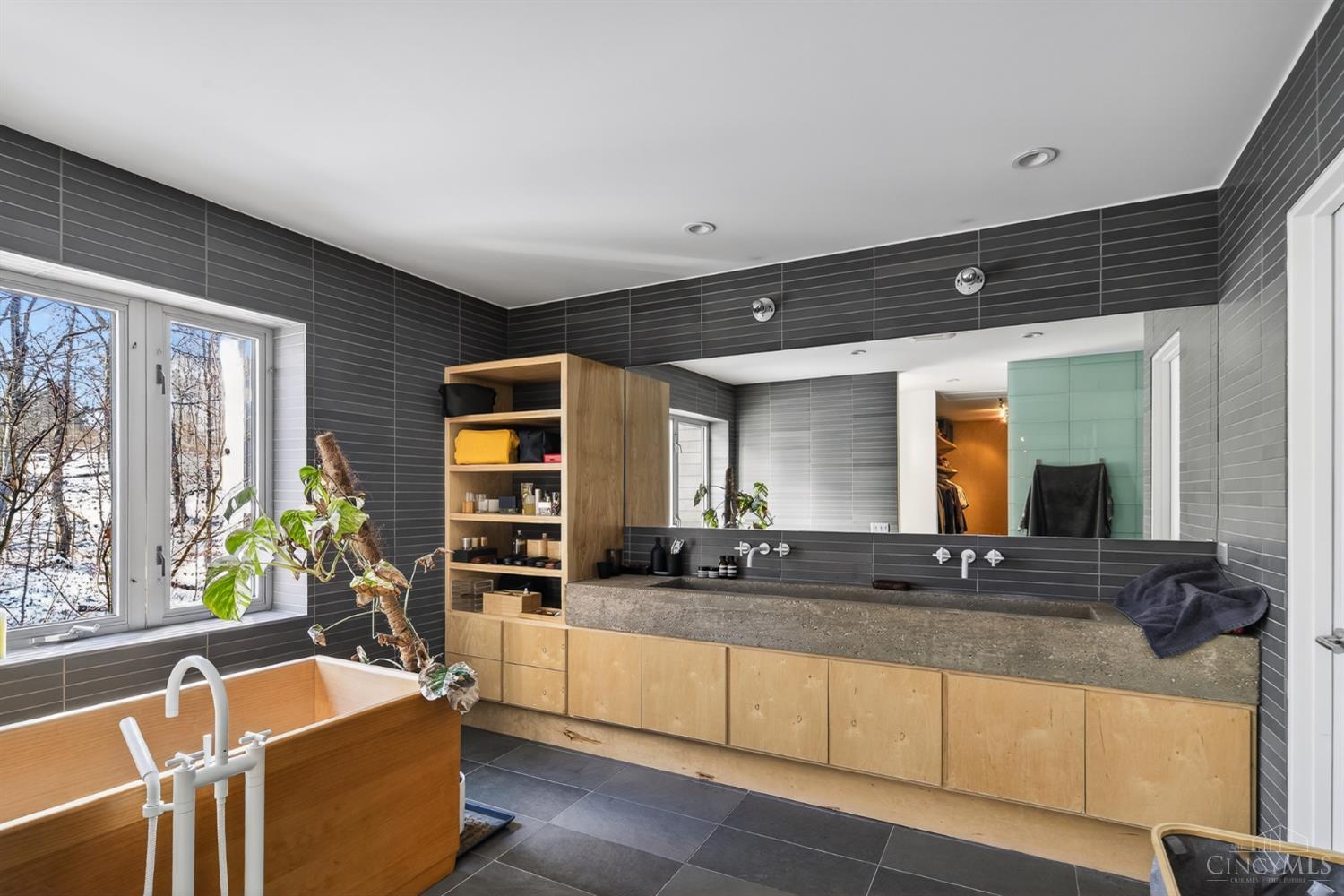 8425 Kugler Mill Road