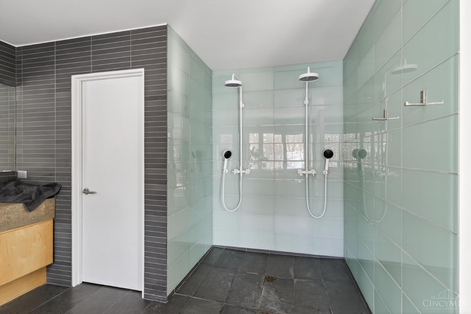 8425 Kugler Mill Road