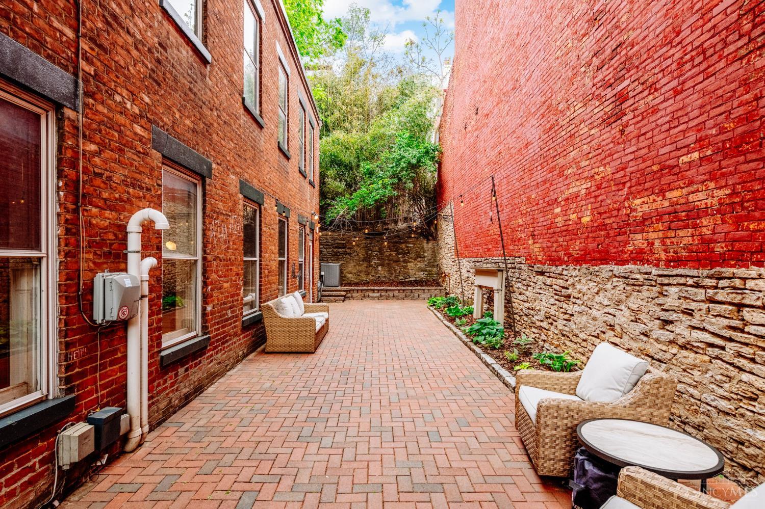 514 Liberty Hill