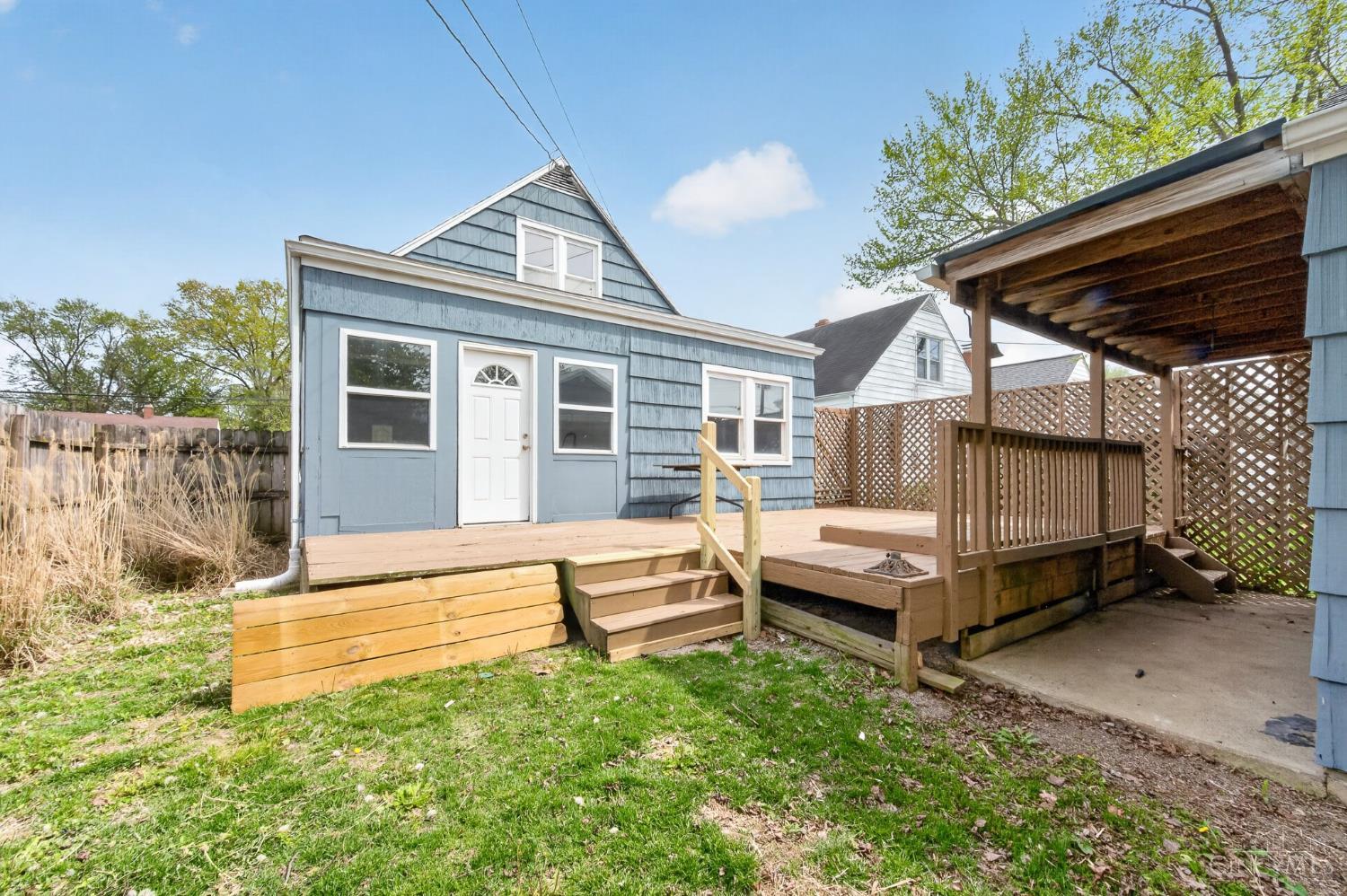 461 Deerfield Road